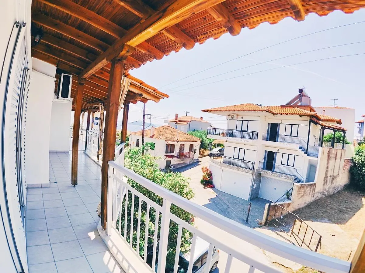 Πανσιόν House Charistos Ξενοδοχείο Νέος Μαρμαράς